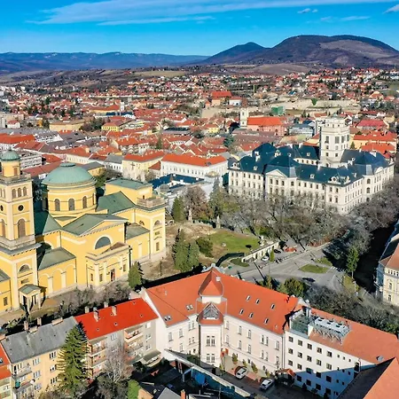Tower View Apartment *